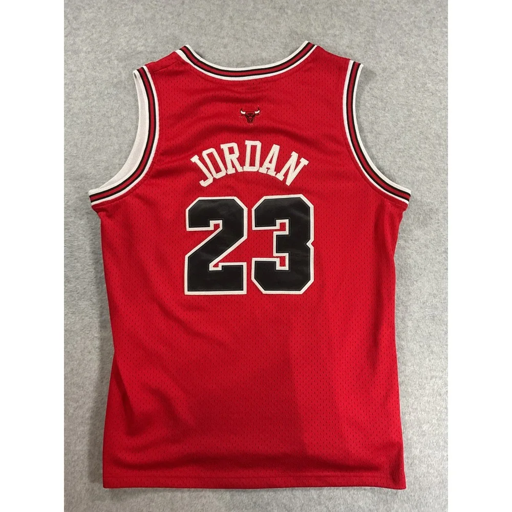 Vintage Nike Chicago Bulls Michael Jordan 23 Jersey Red Mesh Youth XL NBA 2081